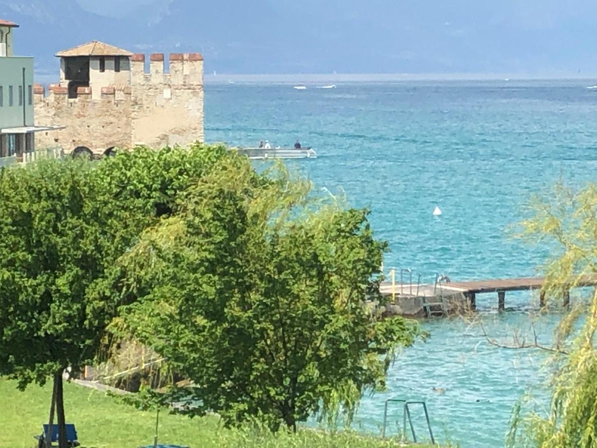 Old Town Apartment Sirmione Exterior photo
