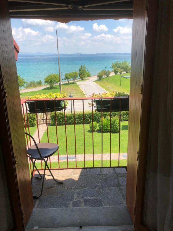 Old Town Apartment Sirmione Exterior photo